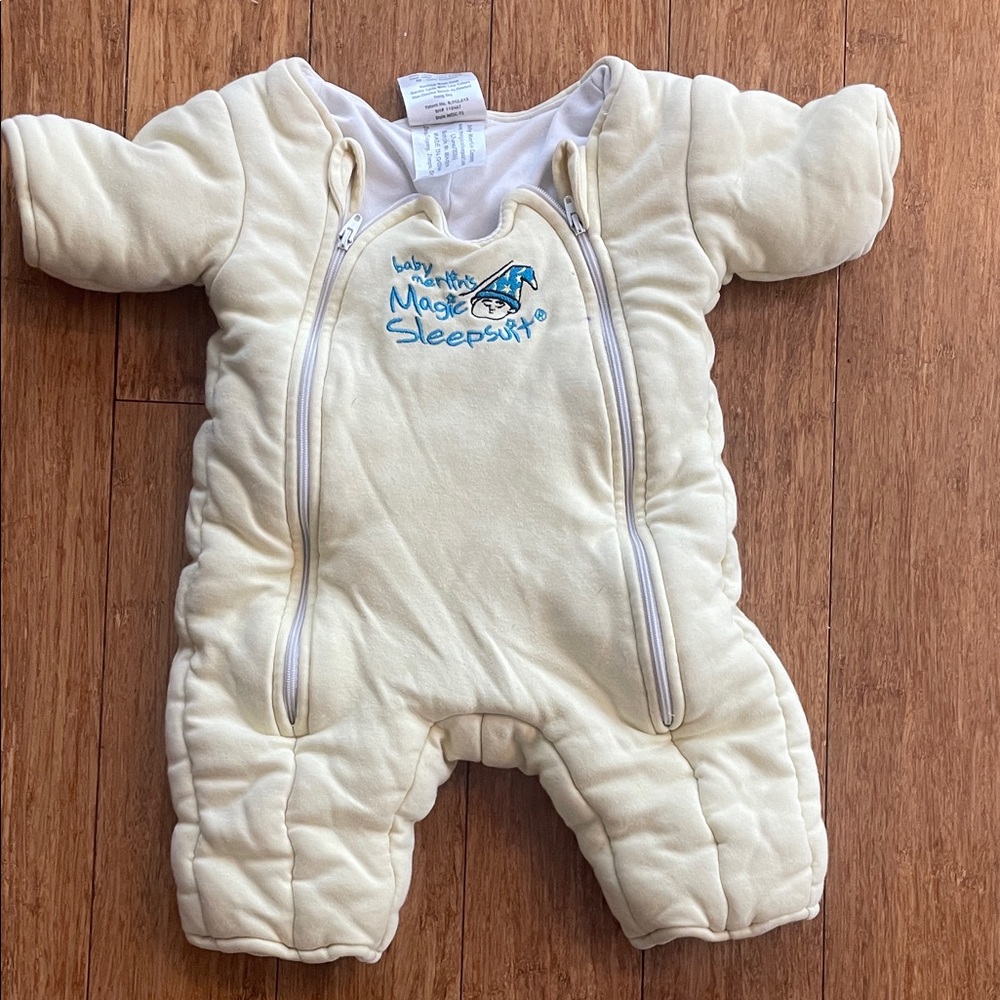 Baby Merlin’s Magic Sleep Suit 3-6 months (12-18lbs) 🧙 🩷